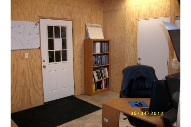 200 N Manthey St, Cleveland, TX à louer - Photo de l’immeuble – Image 3 sur 6