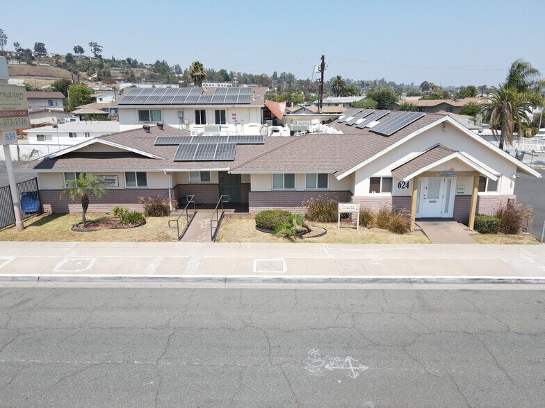 624 El Cajon Blvd, El Cajon, CA à vendre - Photo de l’immeuble – Image 1 sur 14