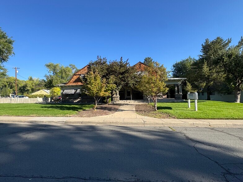 510 W 4th St, Carson City, NV à louer - Photo de l’immeuble – Image 2 sur 12