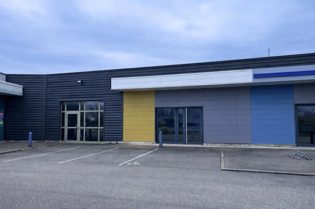 Local commercial dans Châtenoy-le-Royal à vendre Photo de l’immeuble– Image 1 sur 4