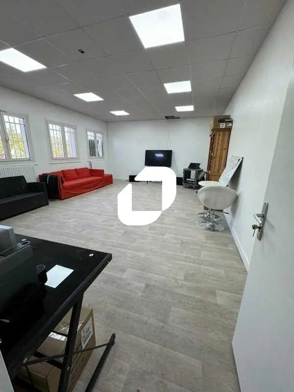 Bureau dans Eaubonne à louer Photo de l’immeuble– Image 1 sur 17