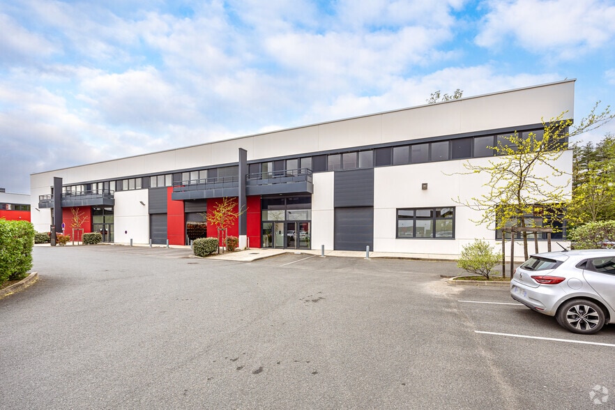 27N Chemin Des Peupliers, 69570 Dardilly, Dardilly à louer - Photo de l’immeuble – Image 2 sur 2