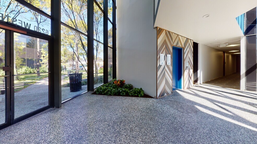 6220 WESTPARK Dr, Houston, TX à louer - Numérisation 3D Matterport – Image 2 sur 30