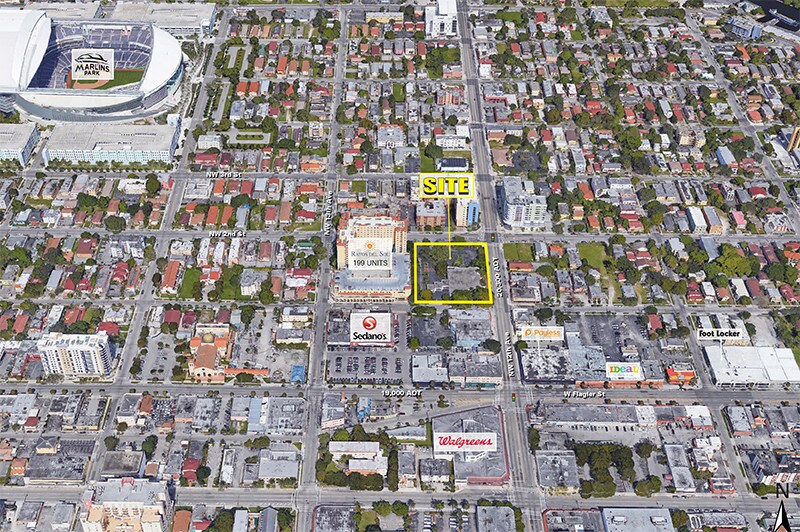 100 NW 12th Ave, Miami, FL à vendre - Photo de l’immeuble – Image 3 sur 9