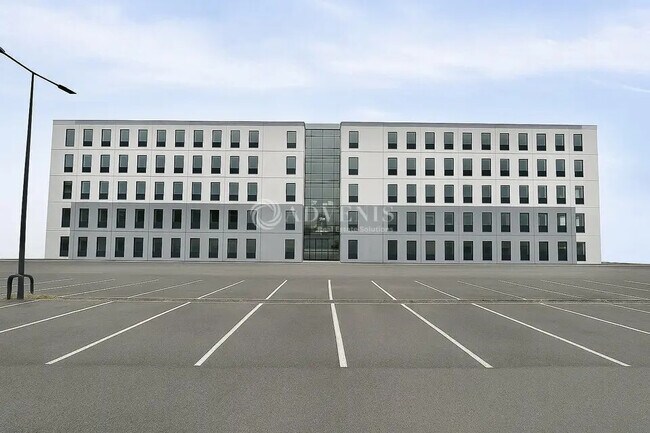 Plus de détails pour Bureau à louer