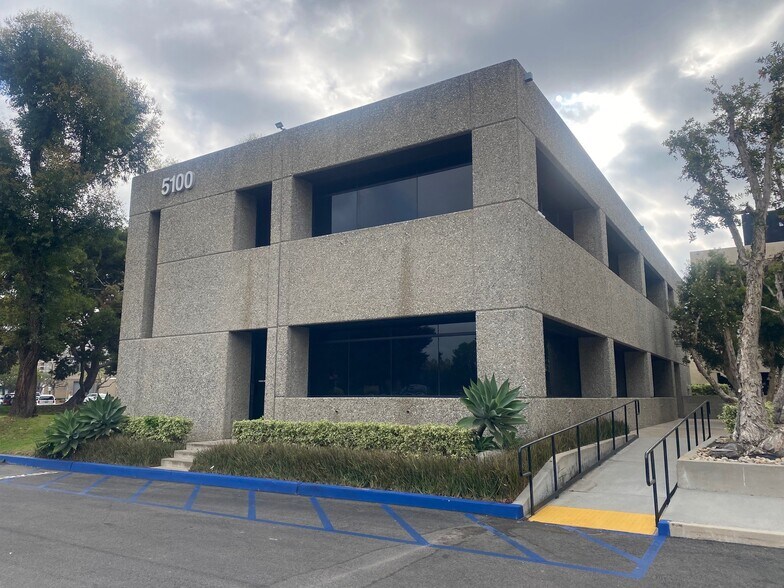 5100 Birch St, Newport Beach, CA à louer - Photo de l’immeuble – Image 3 sur 4