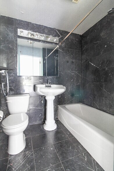 114 E 37th St, New York, NY à vendre - Photo intérieure – Image 3 sur 28