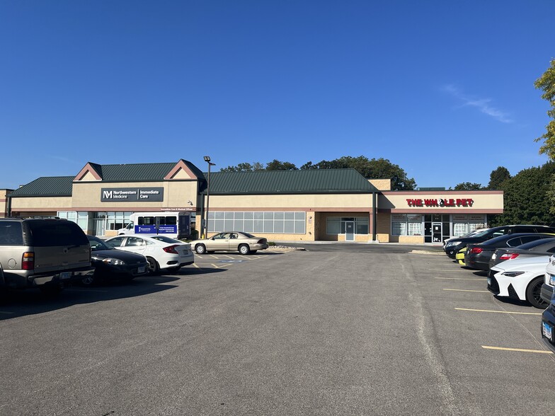 820-892 Route 59, Bartlett, IL à louer - Photo de l’immeuble – Image 3 sur 5