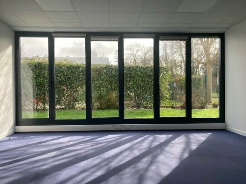 Bureau dans Quimper à louer - Photo de l’immeuble – Image 1 sur 9