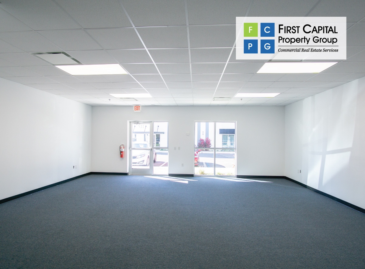 7906 Kingspointe Pky, Orlando, FL à louer Photo intérieure– Image 1 sur 2