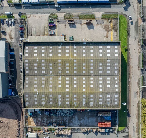 Liver Industrial Estate, Long Ln, Liverpool à louer - Photo de l’immeuble – Image 1 sur 1