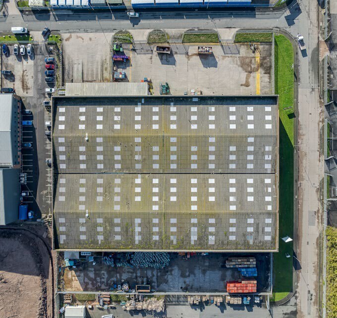 Liver Industrial Estate, Long Ln, Liverpool à louer Photo de l’immeuble– Image 1 sur 2