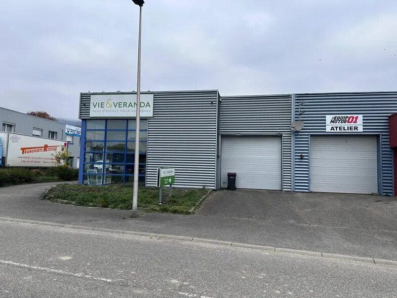 Local commercial dans Thoiry à vendre - Photo de l’immeuble – Image 3 sur 5