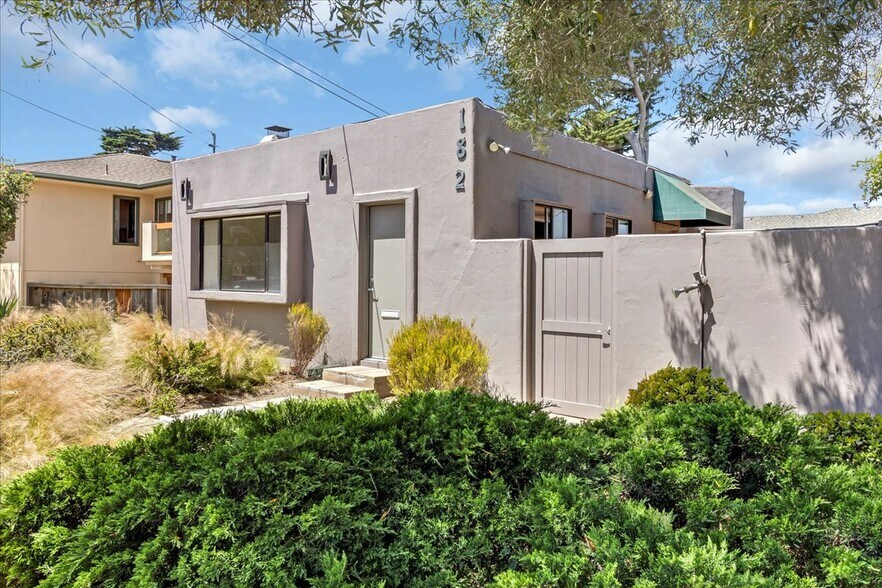 182 El Dorado St, Monterey, CA à vendre - Photo de l’immeuble – Image 3 sur 32