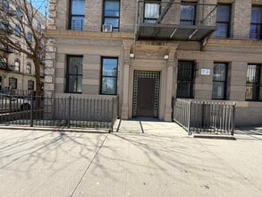 277 Brook Ave, Bronx, NY à louer Photo intérieure– Image 1 sur 9