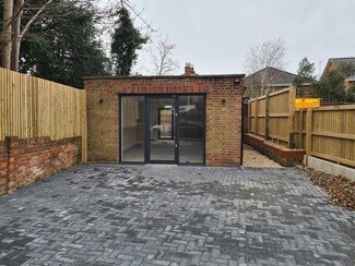 Plus de détails pour 12 Ladymead, Guildford - Local commercial à louer
