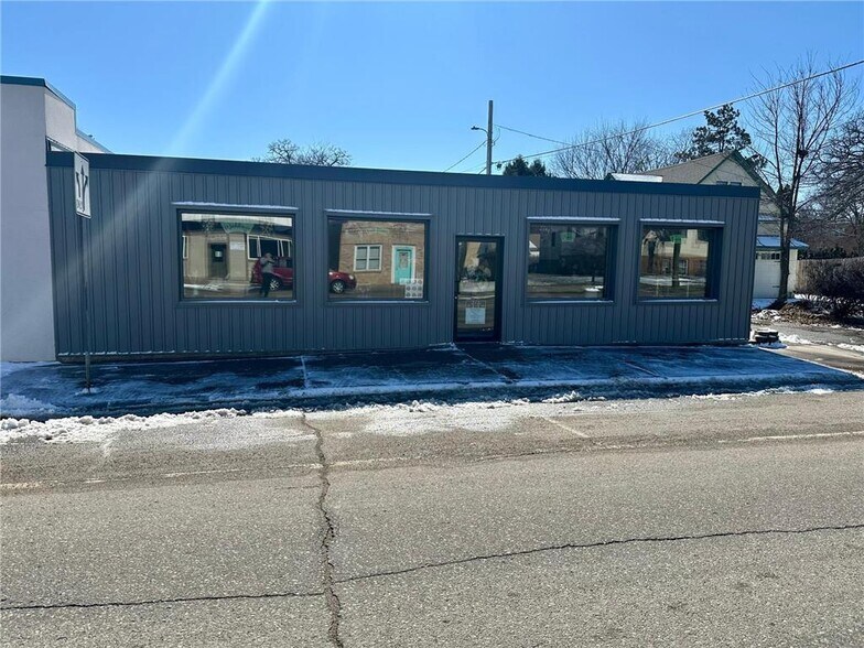 605 1st St, Princeton, MN à vendre - Photo de l’immeuble – Image 1 sur 16