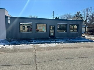 Plus de détails pour 605 1st St, Princeton, MN - Local commercial à vendre