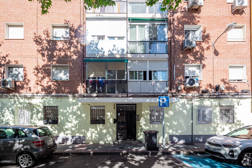 Plaza de Padrón, Madrid, Madrid à vendre - Photo de l’immeuble – Image 2 sur 2
