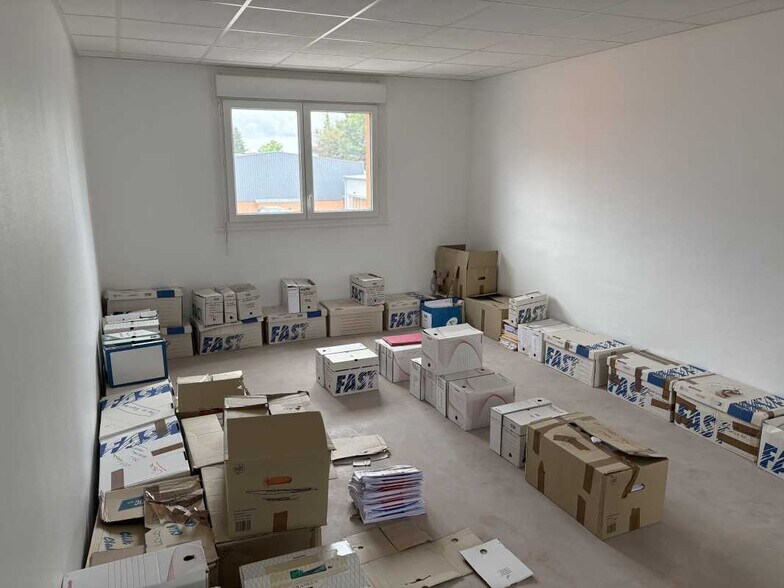 Bureau dans Craponne à vendre - Photo intérieure – Image 3 sur 12