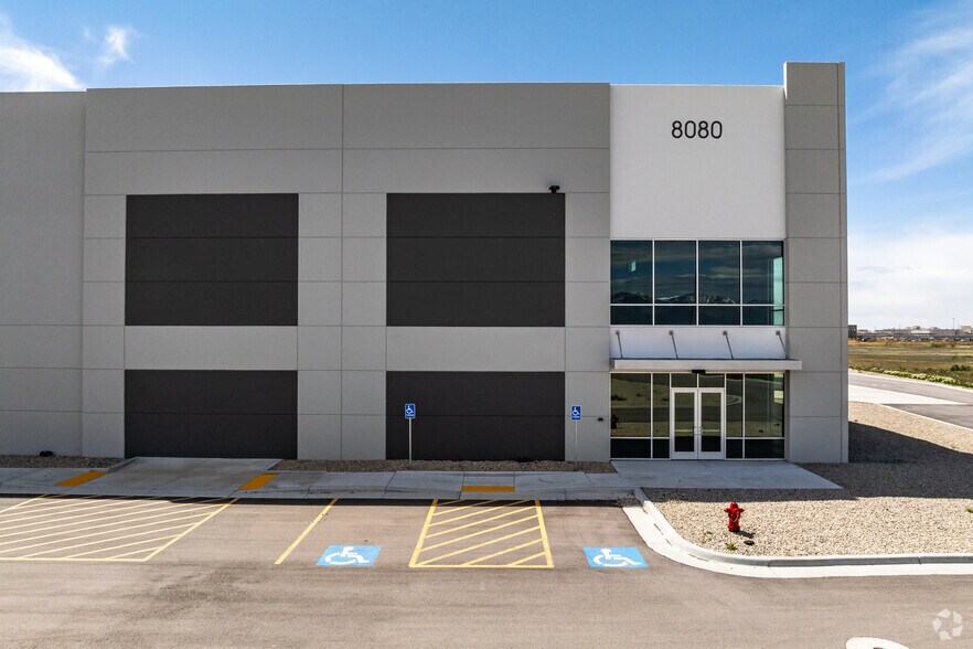 1400 N 8080 W, Salt Lake City, UT à louer - Photo de l’immeuble – Image 2 sur 7