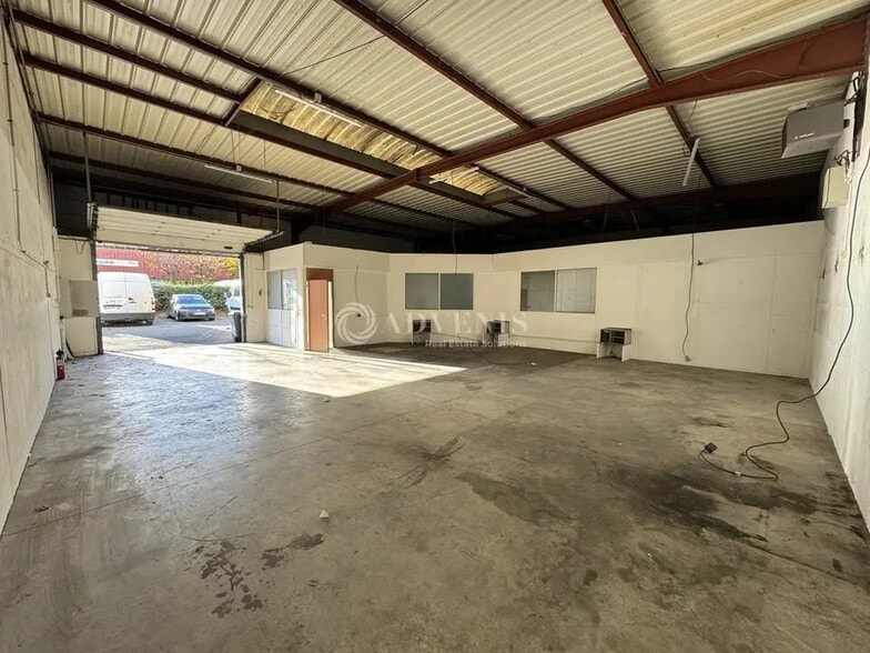 Local d’activités dans Le Blanc-Mesnil à louer - Photo intérieure – Image 2 sur 6