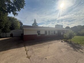 806 Penny Ave, East Dundee, IL à louer Photo intérieure– Image 1 sur 22