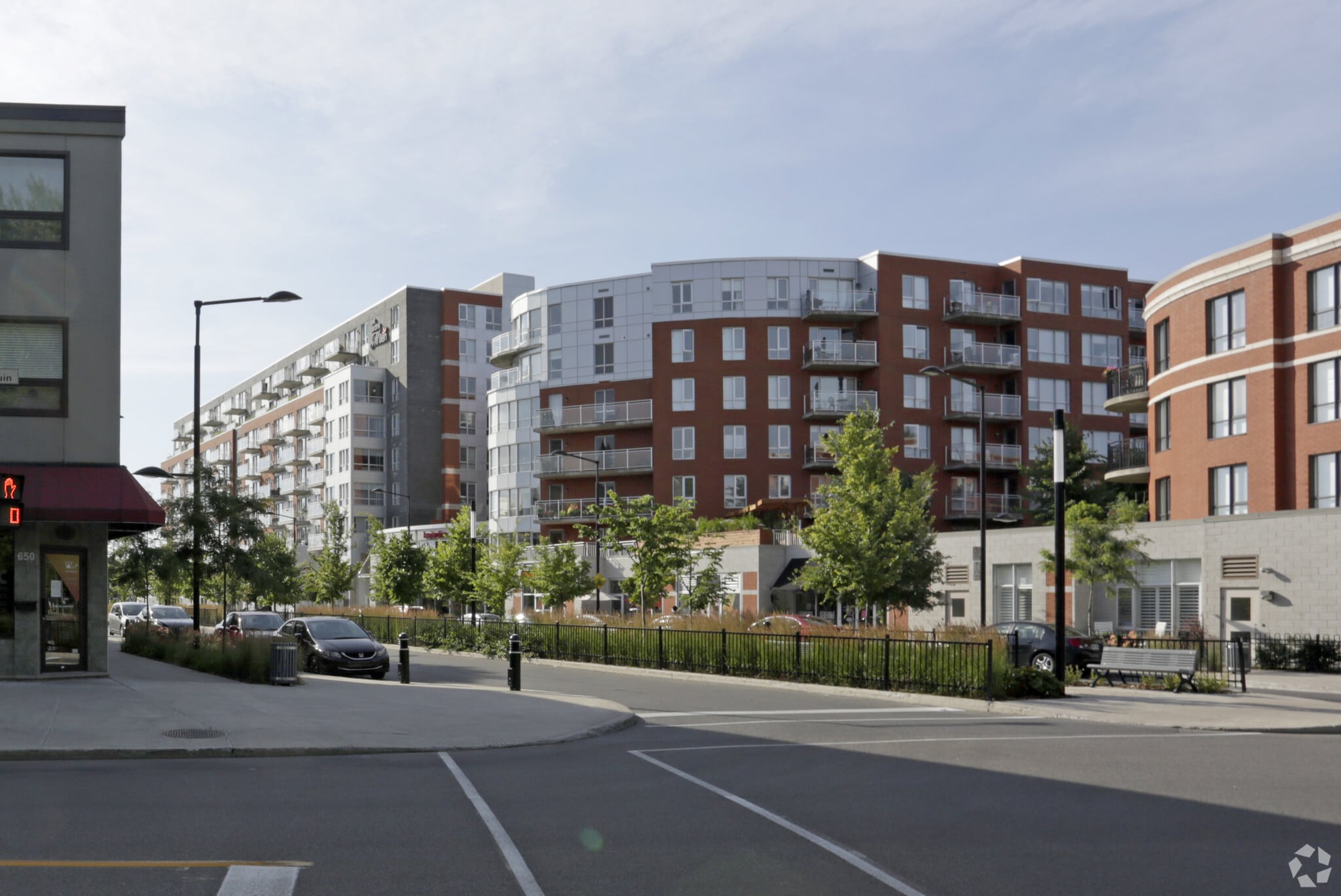 10800 Av Millen, Montréal, QC à louer Photo principale– Image 1 sur 5