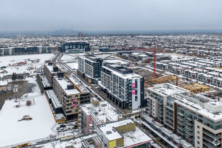 8375 Broadcast Avenue Southwest, Calgary, AB à louer - Aérien – Image 2 sur 2