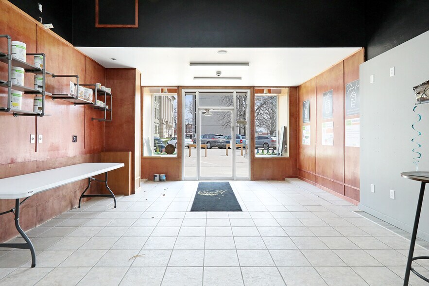 104 N Wilson Ave, Jefferson, IA à vendre - Photo intérieure – Image 3 sur 10