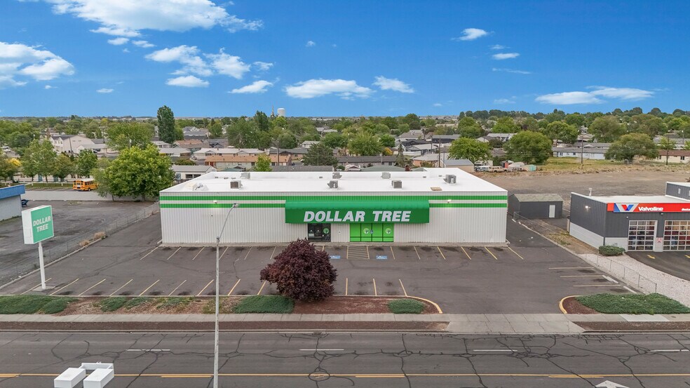 1201 S Pioneer Way, Moses Lake, WA à vendre - Photo de l’immeuble – Image 2 sur 16