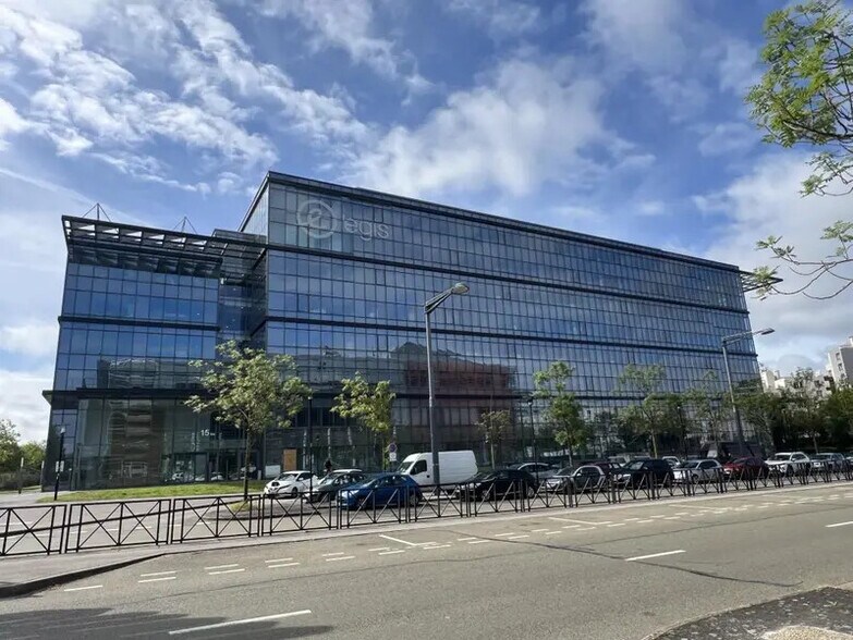 15 Avenue Du Centre, Guyancourt à louer - Photo de l’immeuble – Image 2 sur 14