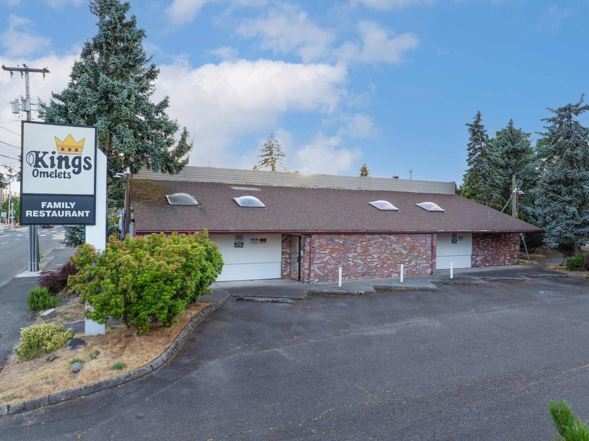 10711 NE Halsey St, Portland, OR à vendre Photo de l’immeuble– Image 1 sur 10