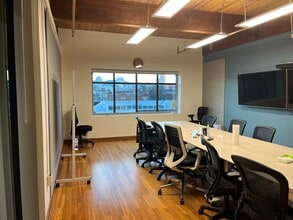 819 SE Morrison St, Portland, OR à louer Photo intérieure– Image 2 sur 4