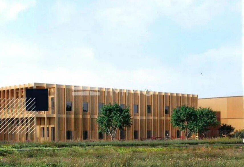 Local d'activités dans Montereau-sur-le-Jard à vendre - Photo de l’immeuble – Image 2 sur 3