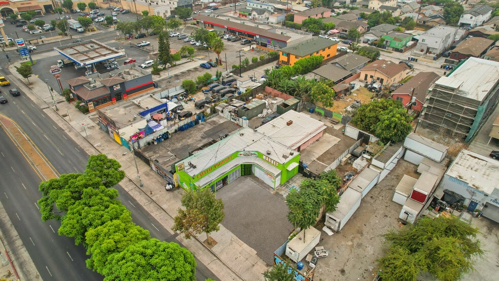 222 E Manchester Ave, Los Angeles, CA à vendre - Photo de l’immeuble – Image 3 sur 7