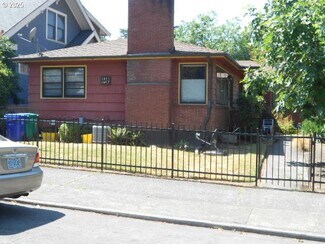 Plus de détails pour 5845 NE 30th Ave, Portland, OR - Logement à vendre