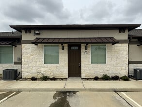 17134 N Eldridge Pkwy, Tomball, TX à louer Photo de l’immeuble– Image 1 sur 15
