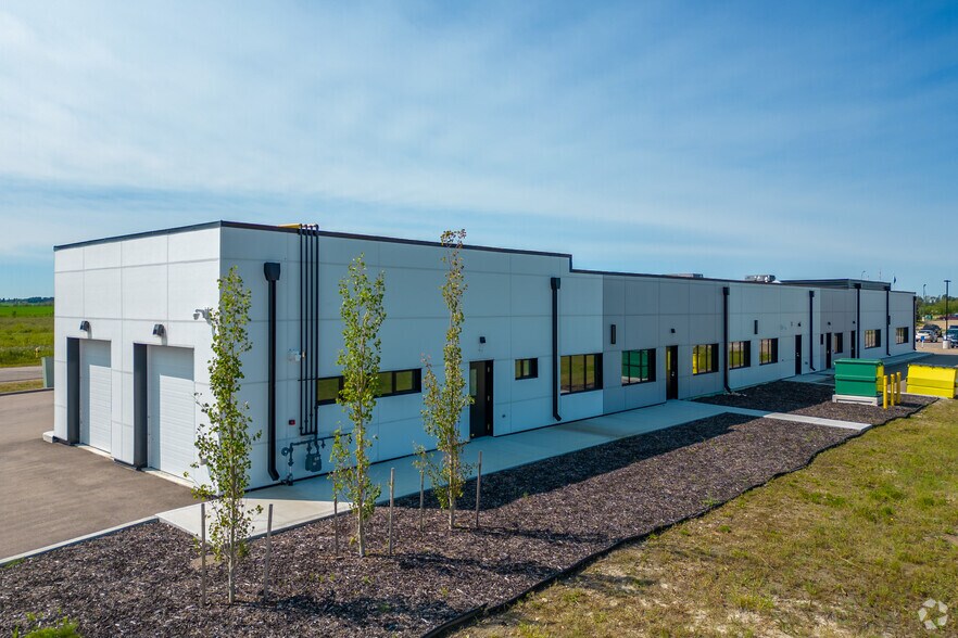 36 Mckenzie Cres, Red Deer County, AB à louer - Photo de l’immeuble – Image 3 sur 7