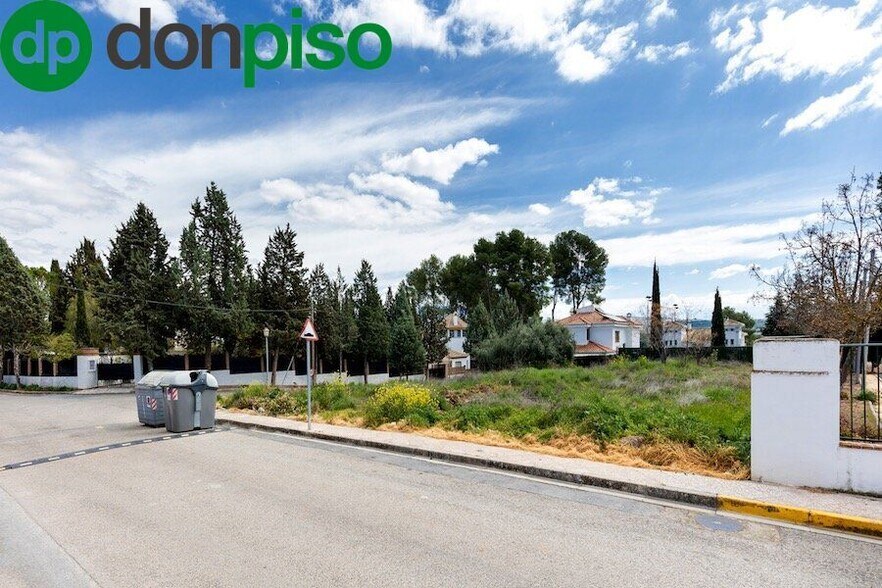 Calle Ronda de los Montes, 75, Albolote, Granada à vendre - Photo de l’immeuble – Image 3 sur 43