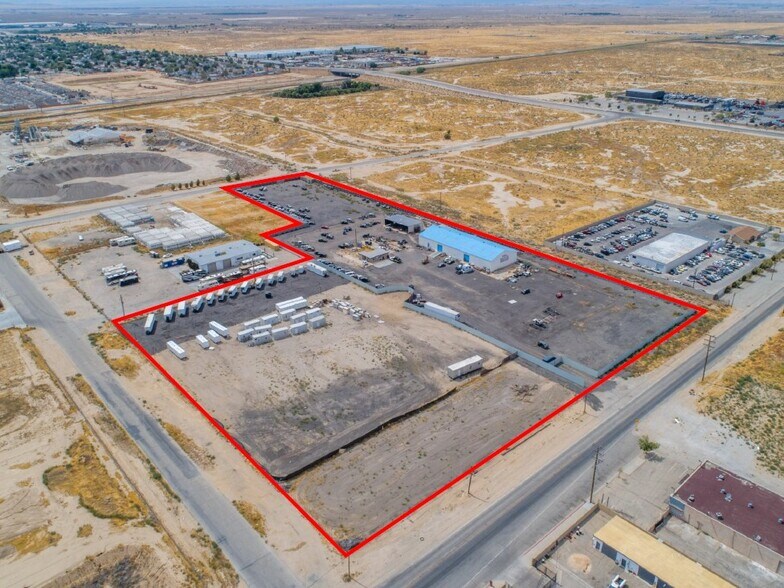 45761 Division St, Lancaster, CA à vendre - Photo de l’immeuble – Image 3 sur 26