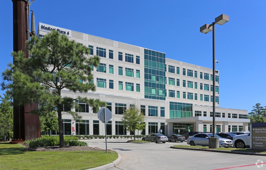 9180 Pinecroft Dr, The Woodlands, TX à louer - Photo de l’immeuble – Image 2 sur 2
