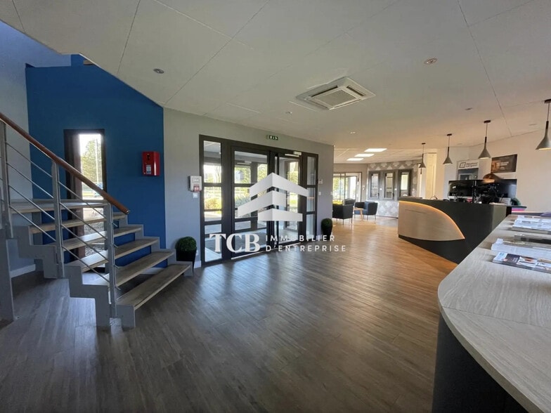 Bureau dans Treillières à vendre - Photo de l’immeuble – Image 3 sur 7