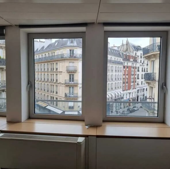 153 Rue Du Faubourg Saint-Honoré, Paris à louer - Photo de l’immeuble – Image 2 sur 7