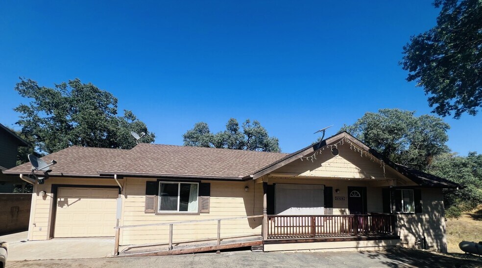 5109 Smith Rd, Mariposa, CA à vendre - Photo principale – Image 1 sur 20