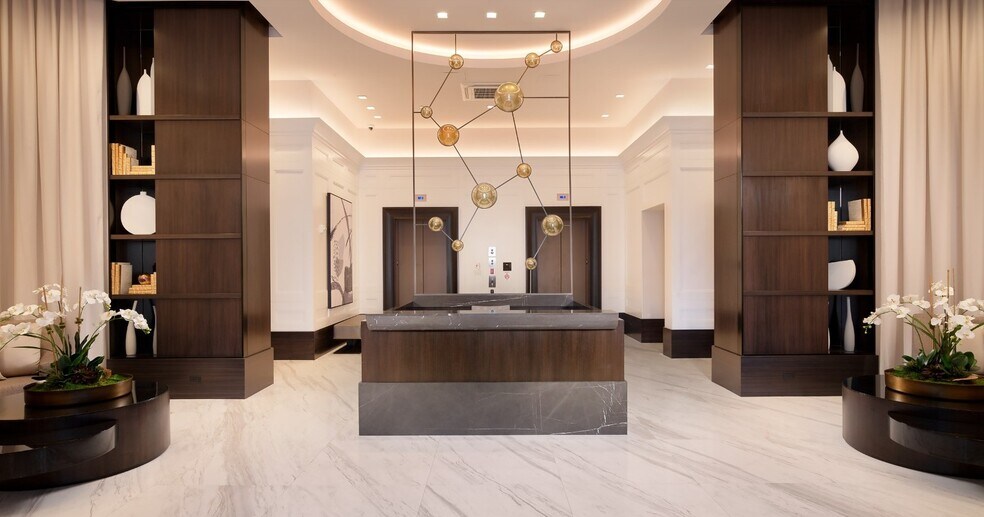 251-257 Giralda Ave, Coral Gables, FL à louer - Photo intérieure – Image 3 sur 15