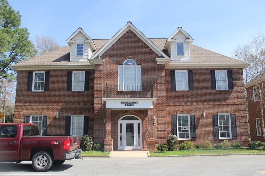 201 Tucker Rd, Helena, AL à louer - Photo de l’immeuble – Image 3 sur 3