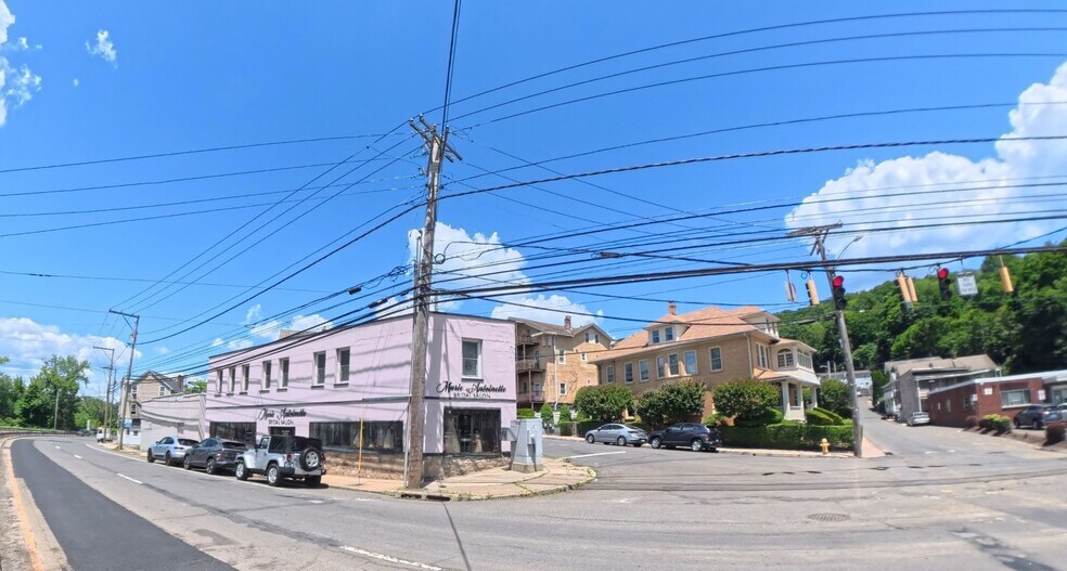 Derby Ave Portfolio portefeuille de 2 biens à vendre sur LoopNet.fr - Photo de l’immeuble – Image 2 sur 4