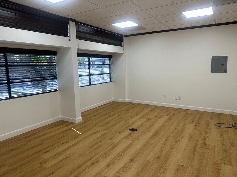 500 Silver Spur Rd, Rancho Palos Verdes, CA à louer - Photo de l’immeuble – Image 2 sur 24
