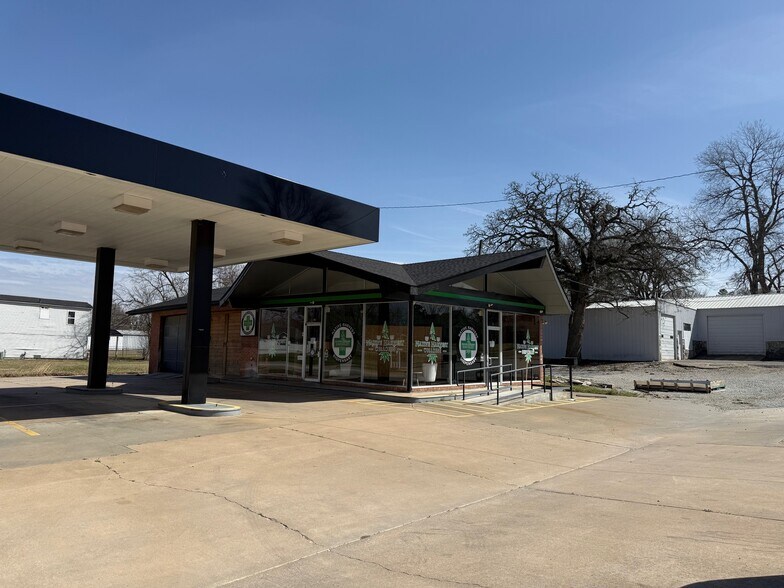 901 Arlington St, Ada, OK à vendre - Photo de l’immeuble – Image 1 sur 12